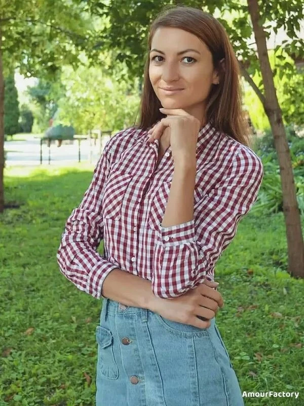 Anna Profile image 1
